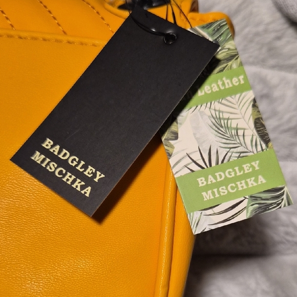 Badgley Mischka Bright Yellow Quilted Shoulder Bag - Picture 2 of 7